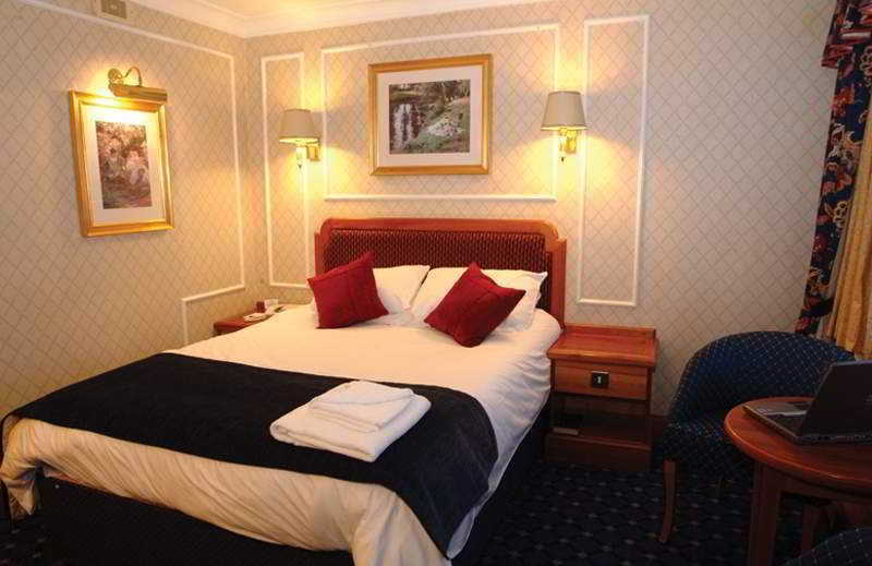 Leonardo Hotel Inverness - Formerly Jurys Inn Exteriör bild